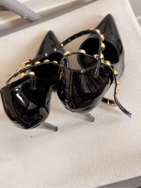 SHEIN Black Patent Pointed-Toe Stiletto Heels with Gold Stud Straps